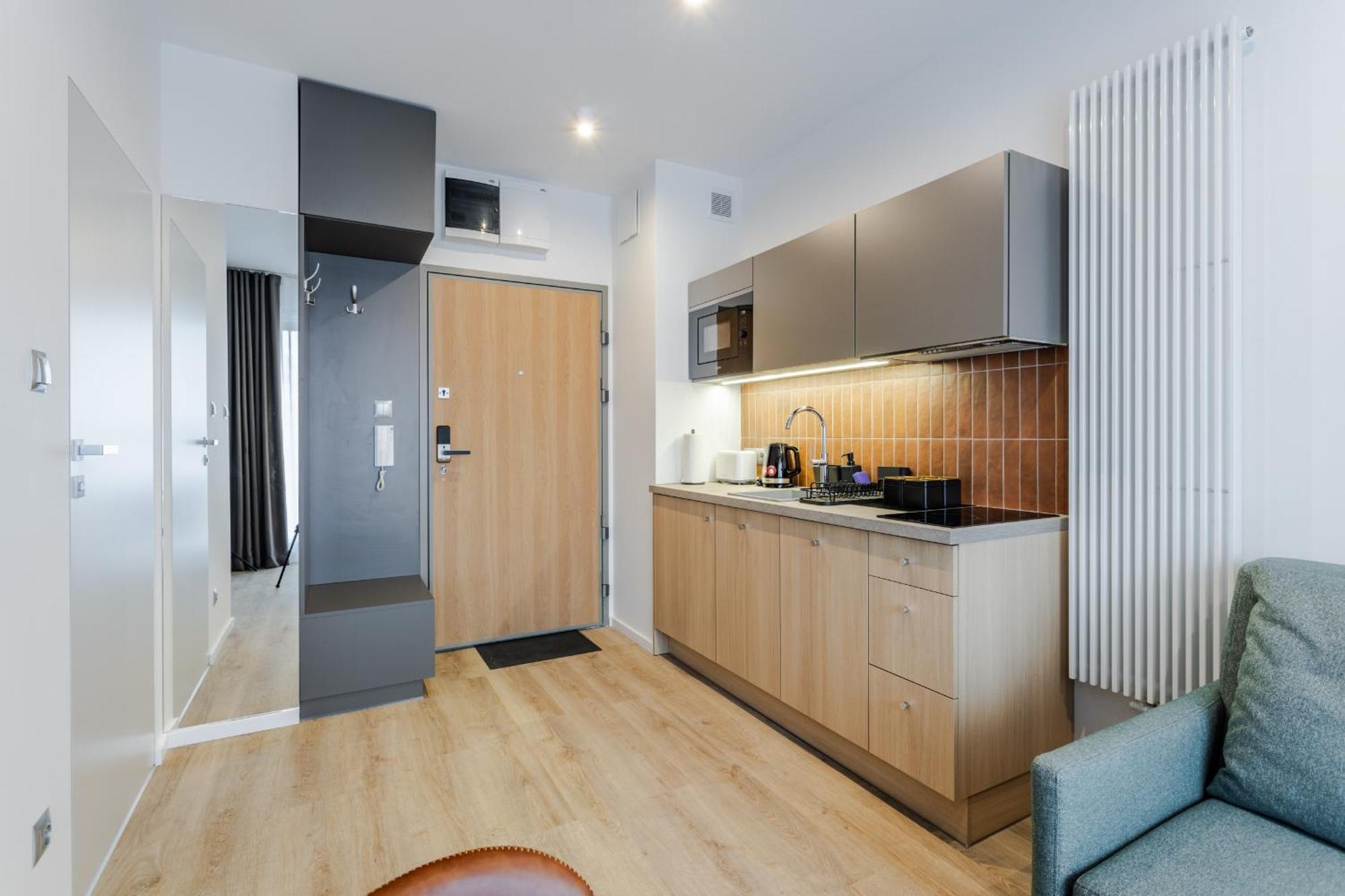 Stylowe Studio Very Berry W Poznaniu Z Parkingiem I Balkonem By Noclegi Renters Bagian luar foto